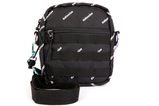 BOLSO BANDOLERA CON LOGOTIPO REPETIDO - NEGRO Y BLANCO